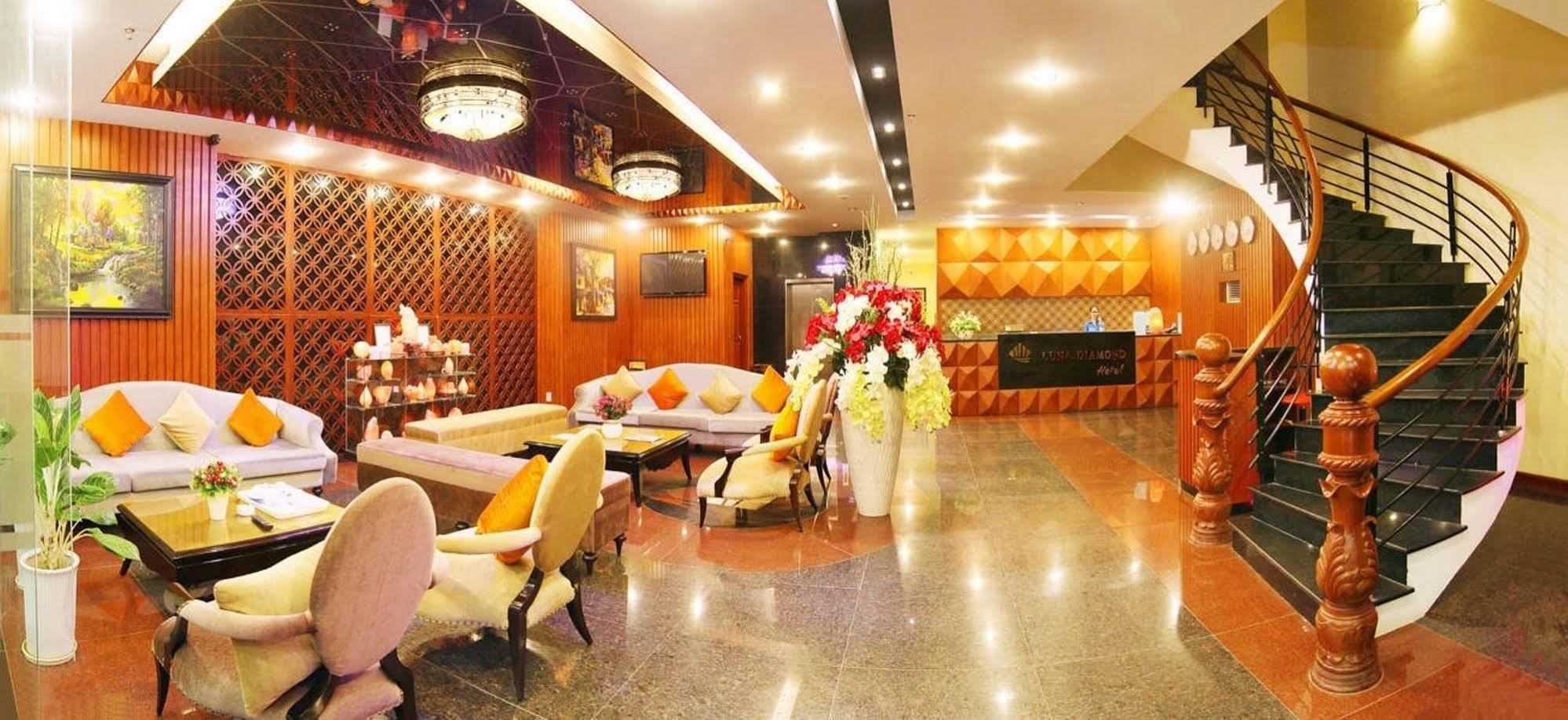 岘港鲁娜钻石酒店 外观 照片